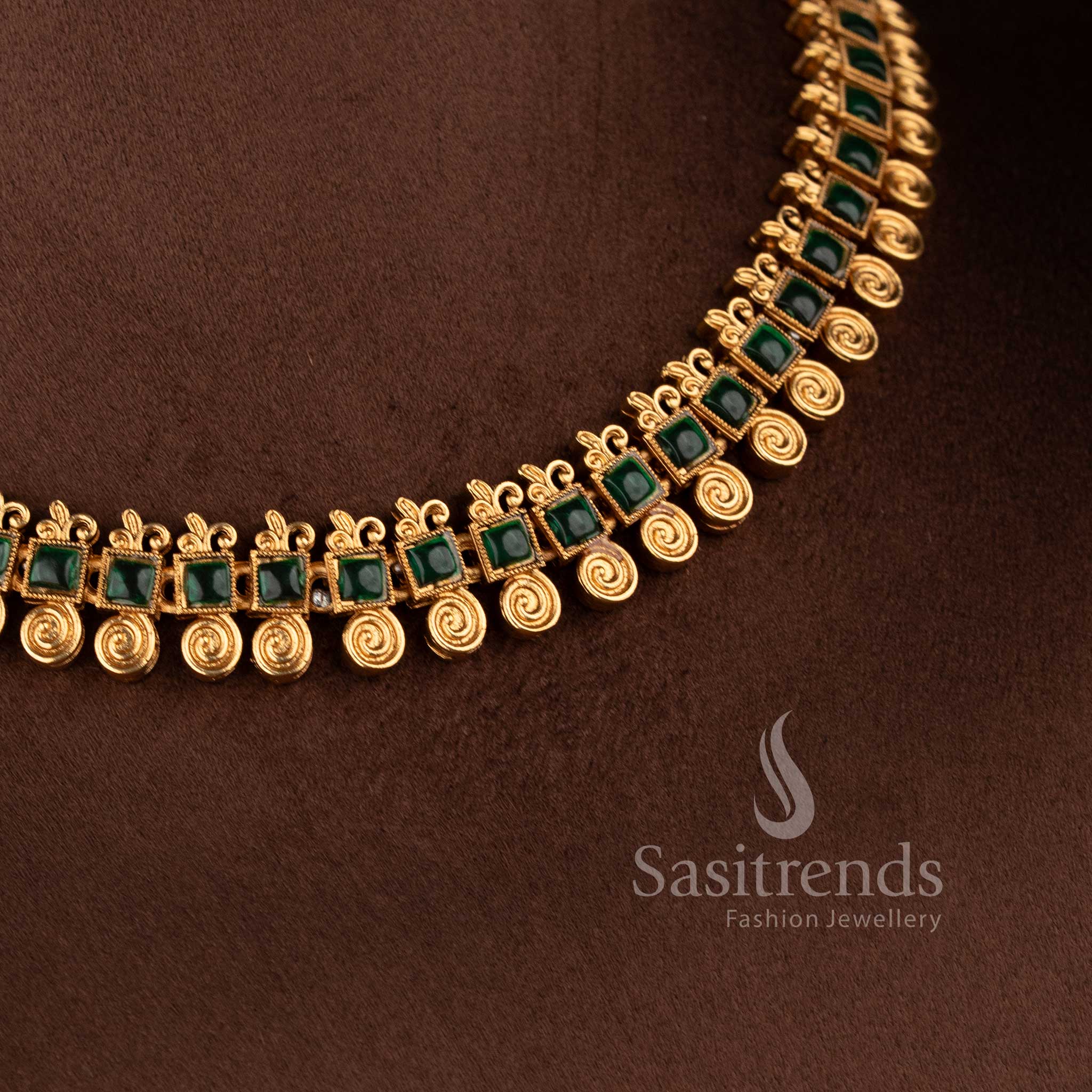 Traditional classic temple matte gold plated square stone choker set by Sasitrends.