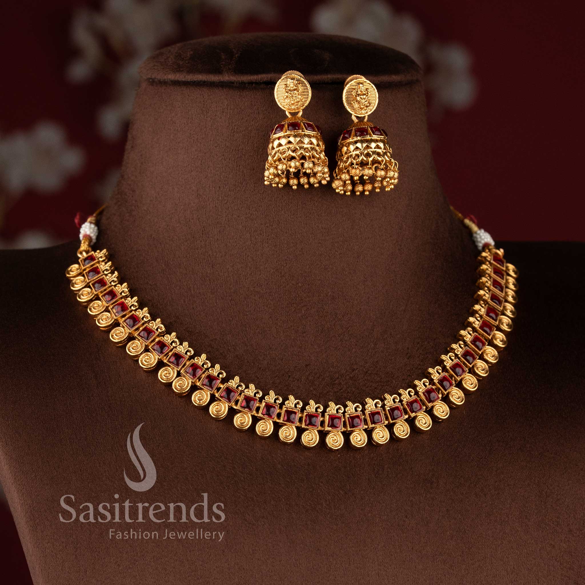 Traditional classic temple matte gold plated square stone choker set by Sasitrends