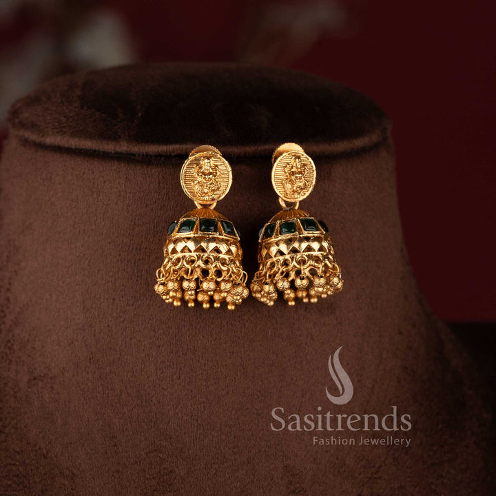 Traditional classic temple matte gold plated square stone choker set by Sasitrends.