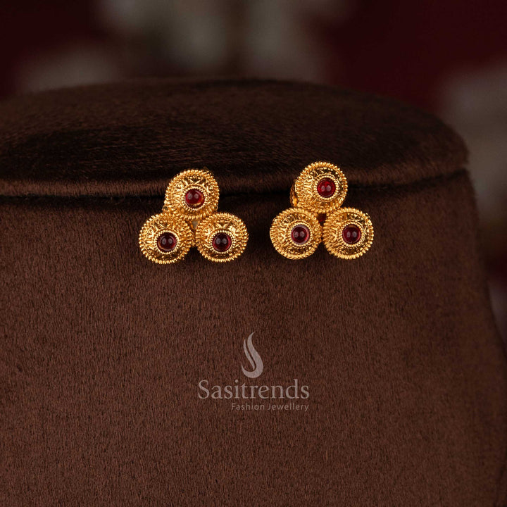 Sasitrends traditional matte gold plated necklace jewellery set crafted with flexible chain structure, round motif detailing and beaded drop design inspired by temple jewellery aesthetics