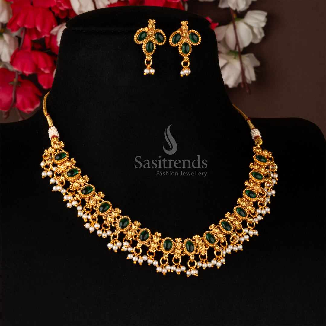 Deep green Kemp necklace set in antique matte gold finish with coordinated earrings – traditional charm in every detail – sasitrends


