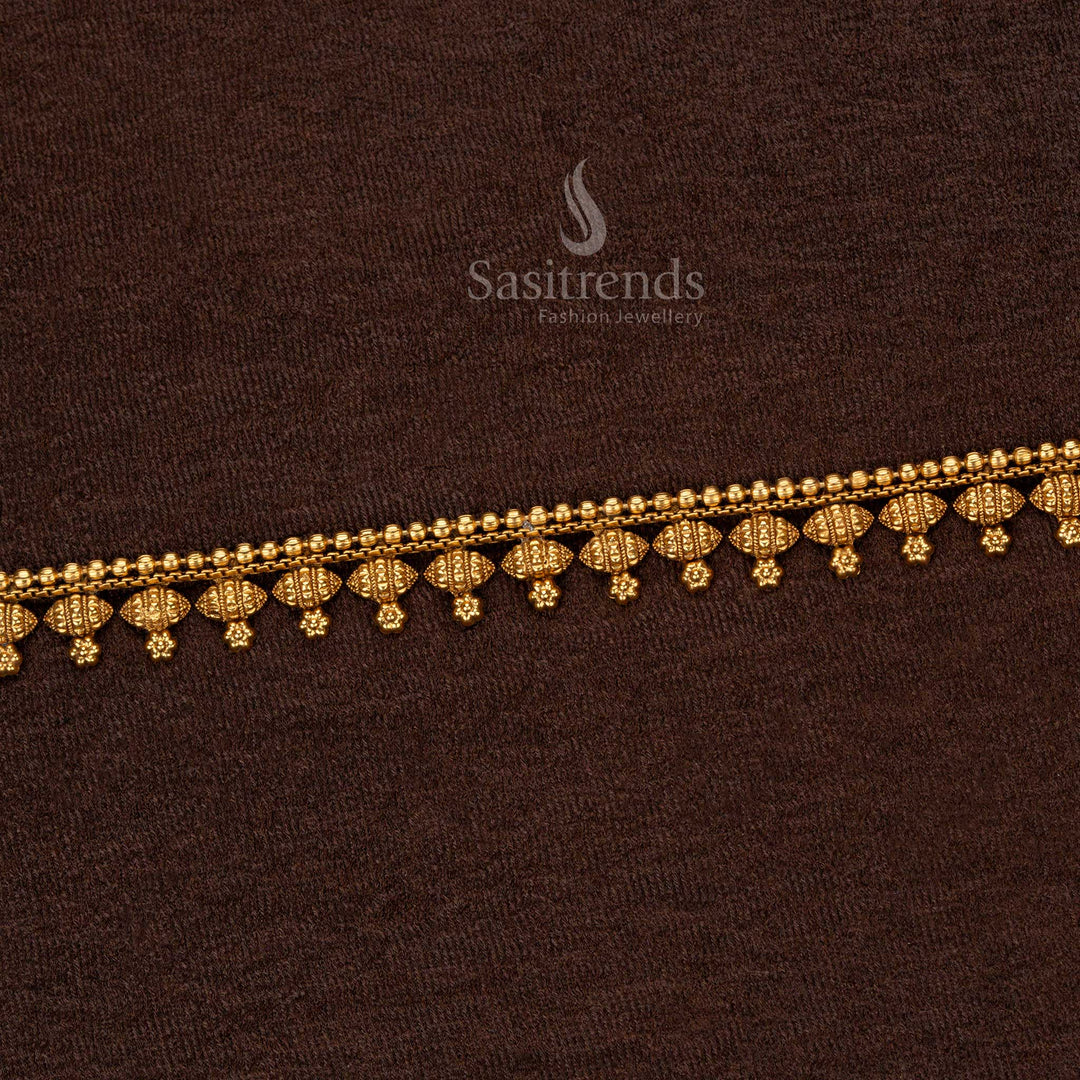 Matte Gold Plated Temple Hip Belt with Engraved Hanging Beads Structured  Design – High Premium Quality Sasitrends