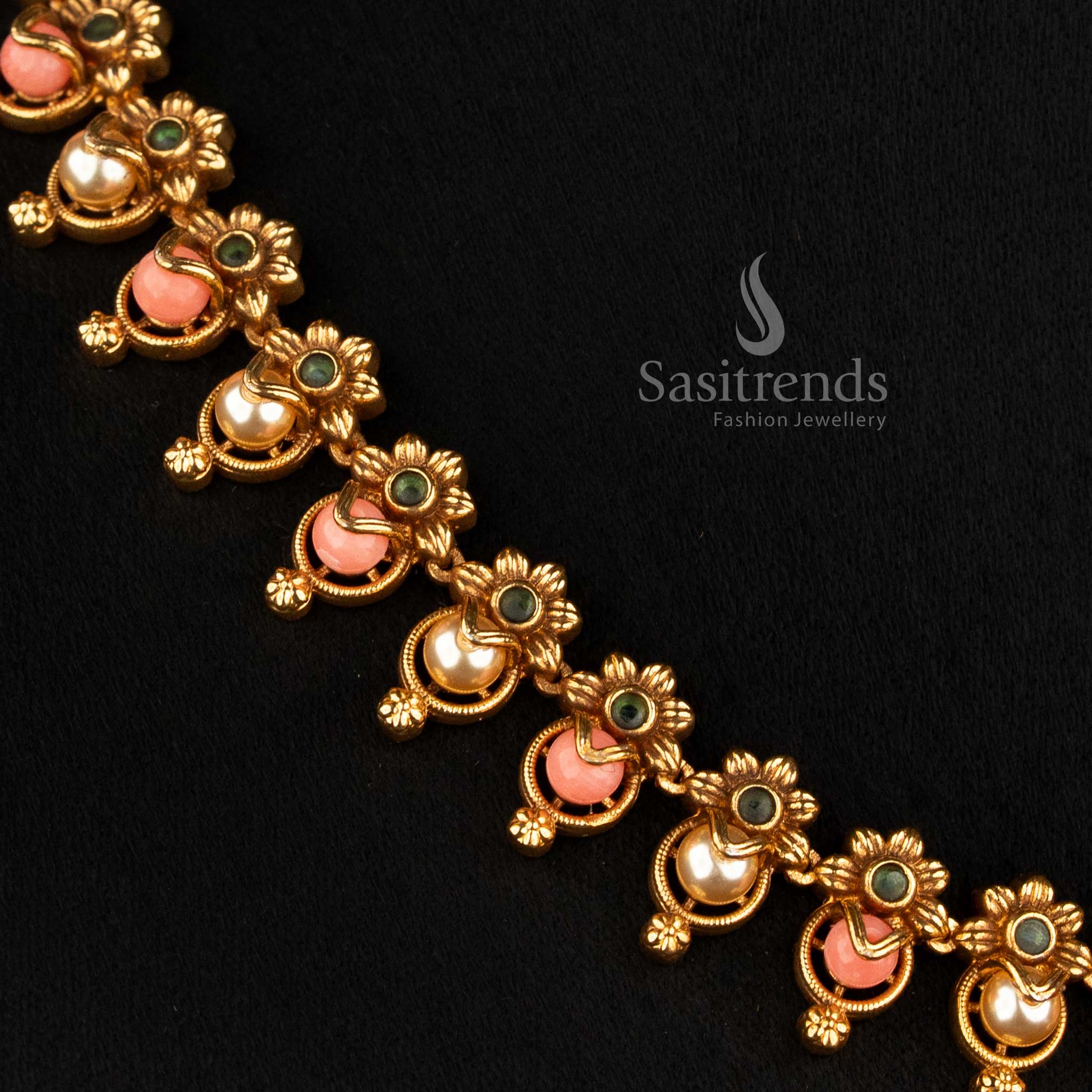 Matte Gold Plated Short Pearl Necklace for South Indian Festive Wear - Sasitrends