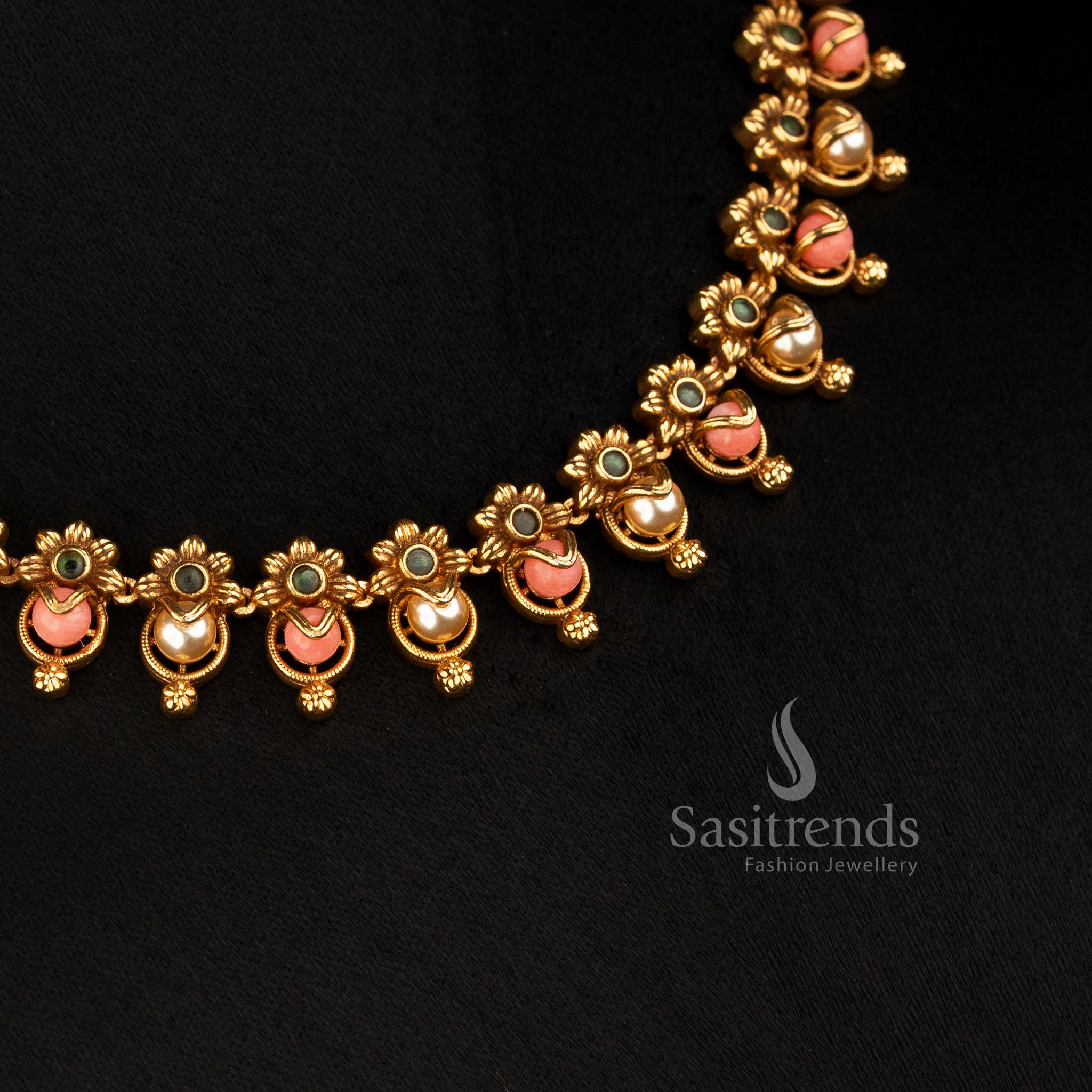 Matte Gold Plated Short Pearl Necklace for South Indian Festive Wear - Sasitrends