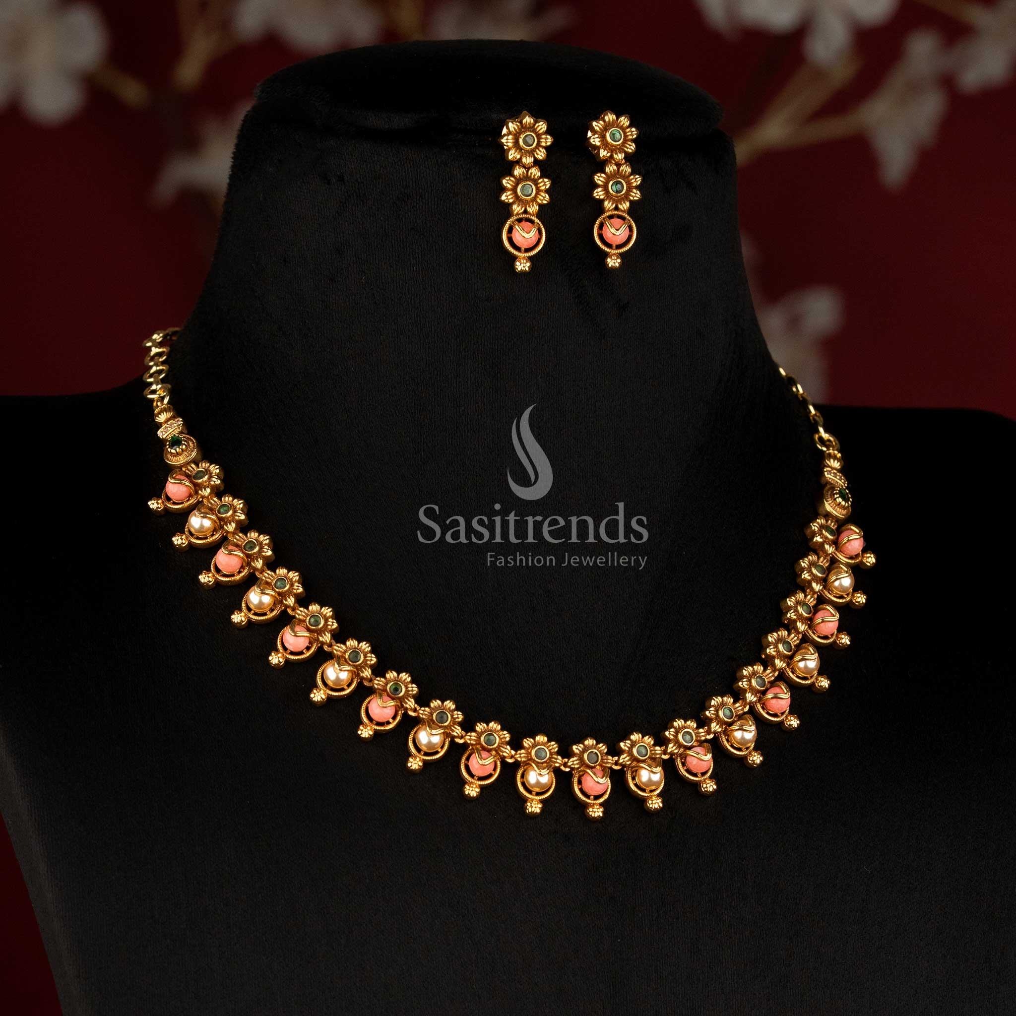 Matte Gold Plated Short Pearl Necklace for South Indian Festive Wear - Sasitrends