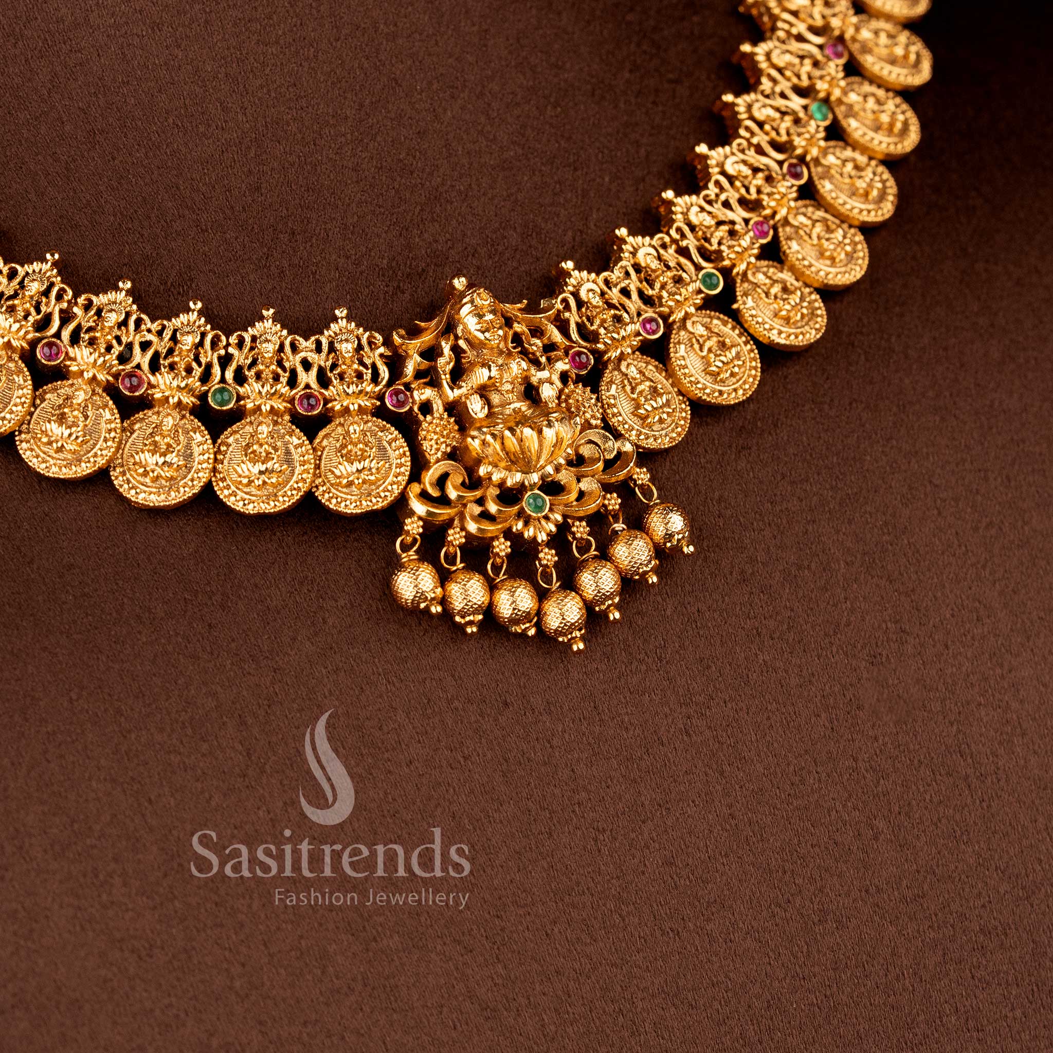Grand Temple Jewellery Set for brides featuring a Lakshmi Kasu Mala (coin necklace) with a majestic central deity pendant - Sasitrends