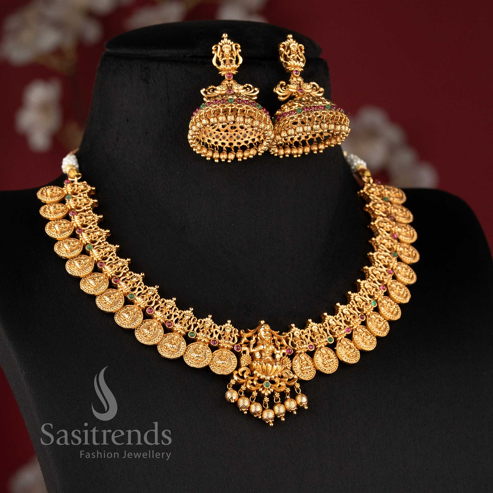 Grand Temple Jewellery Set for brides featuring a Lakshmi Kasu Mala (coin necklace) with a majestic central deity pendant - Sasitrends