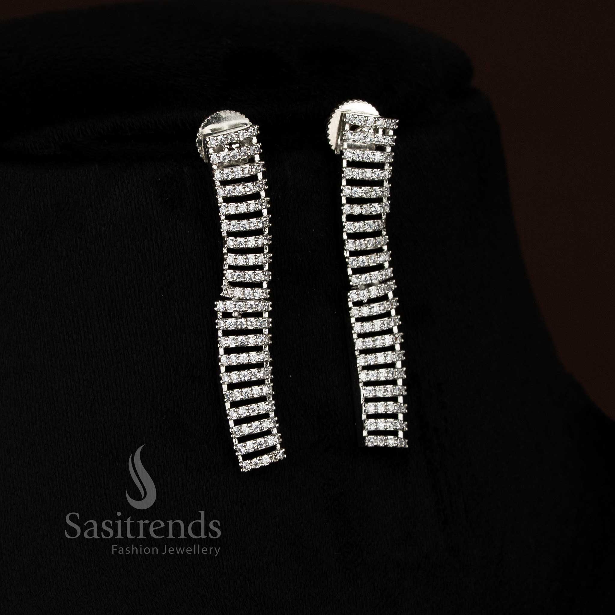 Luxury American Diamond Rhodium Silver Plated Segmented Linear Necklace Jewellery Set for Saree, Lehenga, or Gown – Sasitrends
