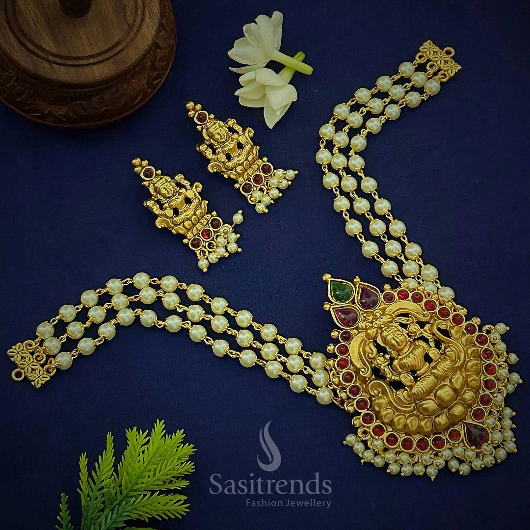 Traditional Temple Gold Plated Lakshmi Pendant Choker Necklace with Kemp AD Stones - Sasitrends