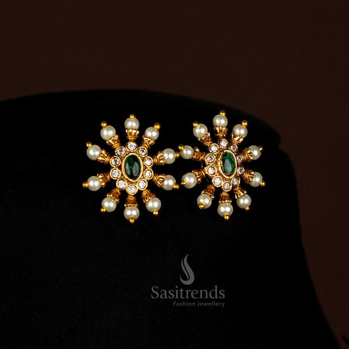 Artistic Matte Gold Floral Choker Necklace Adorned With Kemp Stones And Antique Finish – A Magnificent Choice For Grand Temple Weddings – Sasitrends