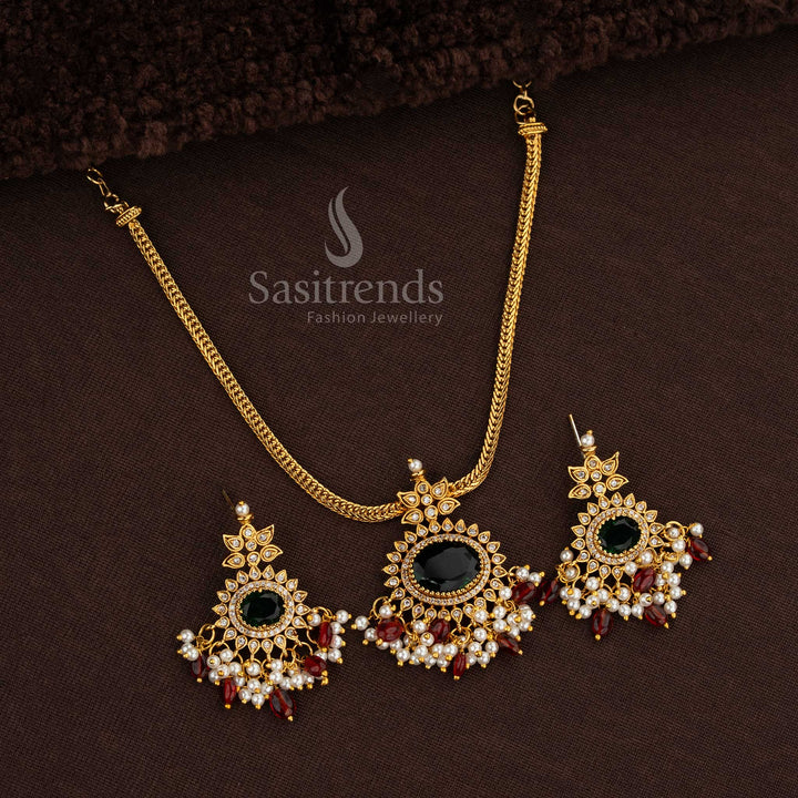 Oval matte gold necklace with Green Red Pearl AD stones, pearls, and glass beads - Sasitrends
