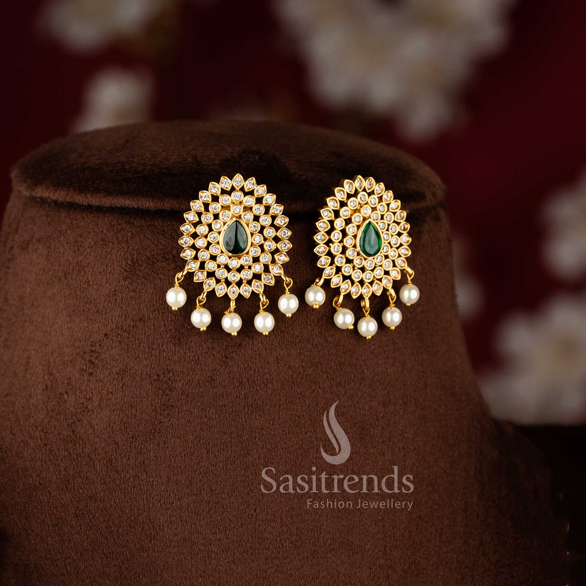 Matte Gold Temple Style White Green Pearl Jewellery Set With Floral Pendant – Sasitrends