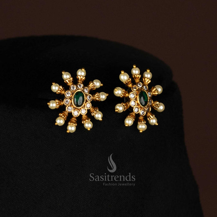 Divine Matte Gold  Floral Pendant Pearl Necklace Set Featuring Antique Craftsmanship And Vibrant Kemp Stone Details – Ideal For Heritage-Inspired Styles – Sasitrends
