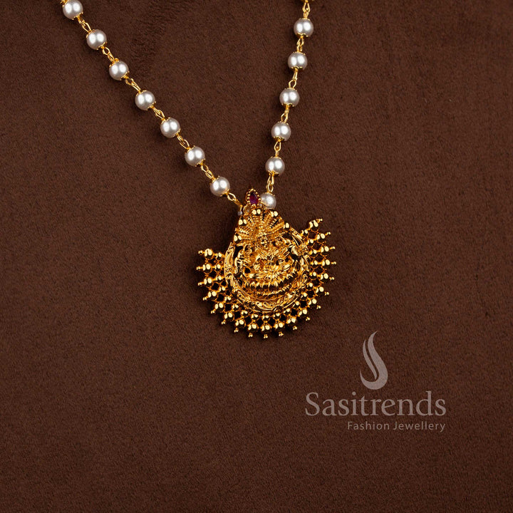Elegant Lakshmi pearl beaded necklace and earrings jewellery set - Sasitrends