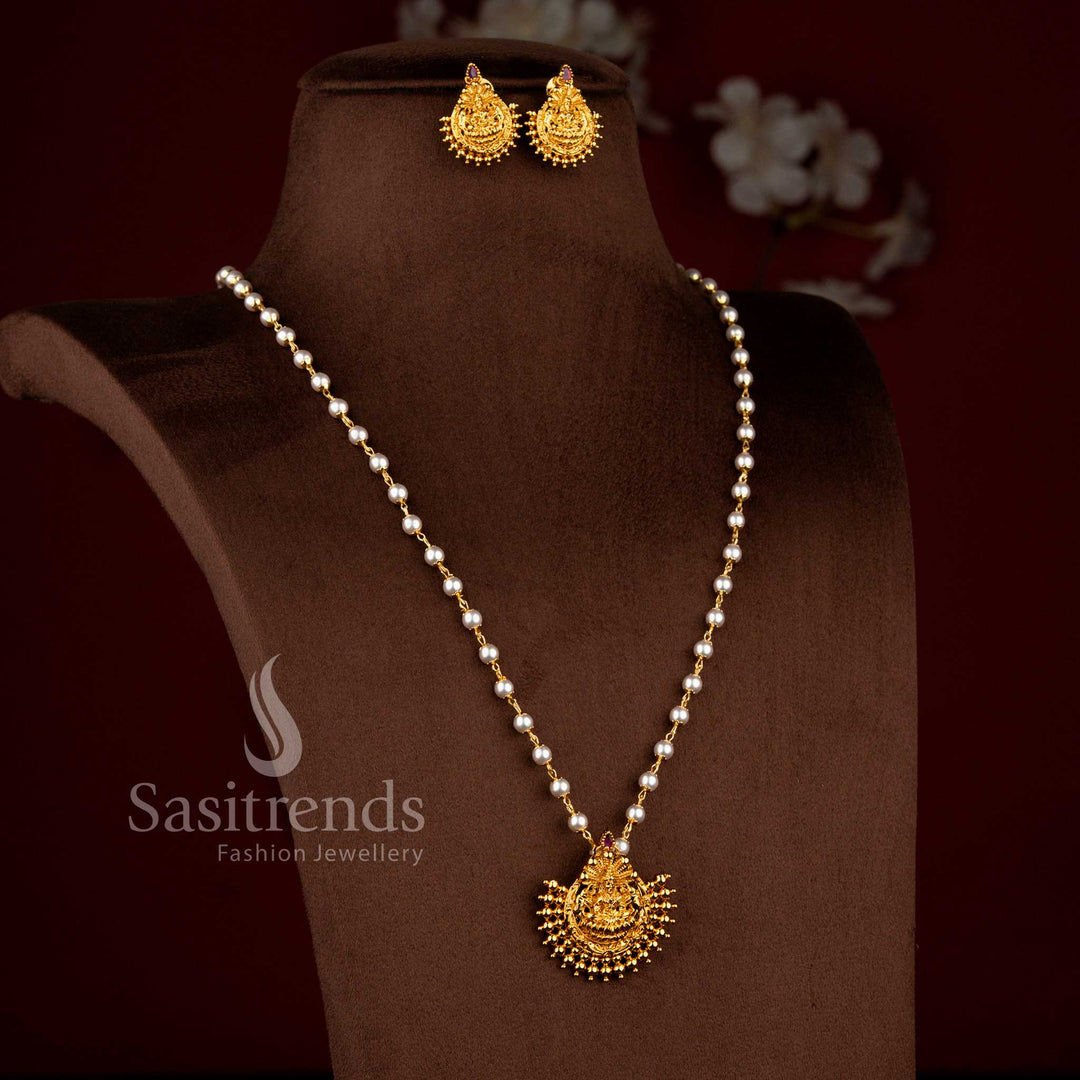 Elegant Lakshmi pearl beaded necklace and earrings jewellery set - Sasitrends