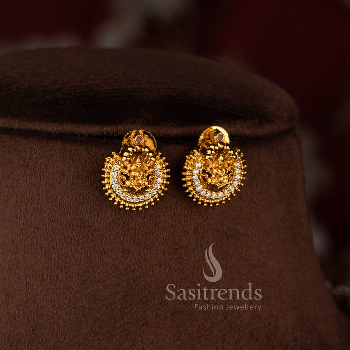 South Indian temple jewellery set with pearl beaded necklace for weddings and festive occasions - Sasitrends