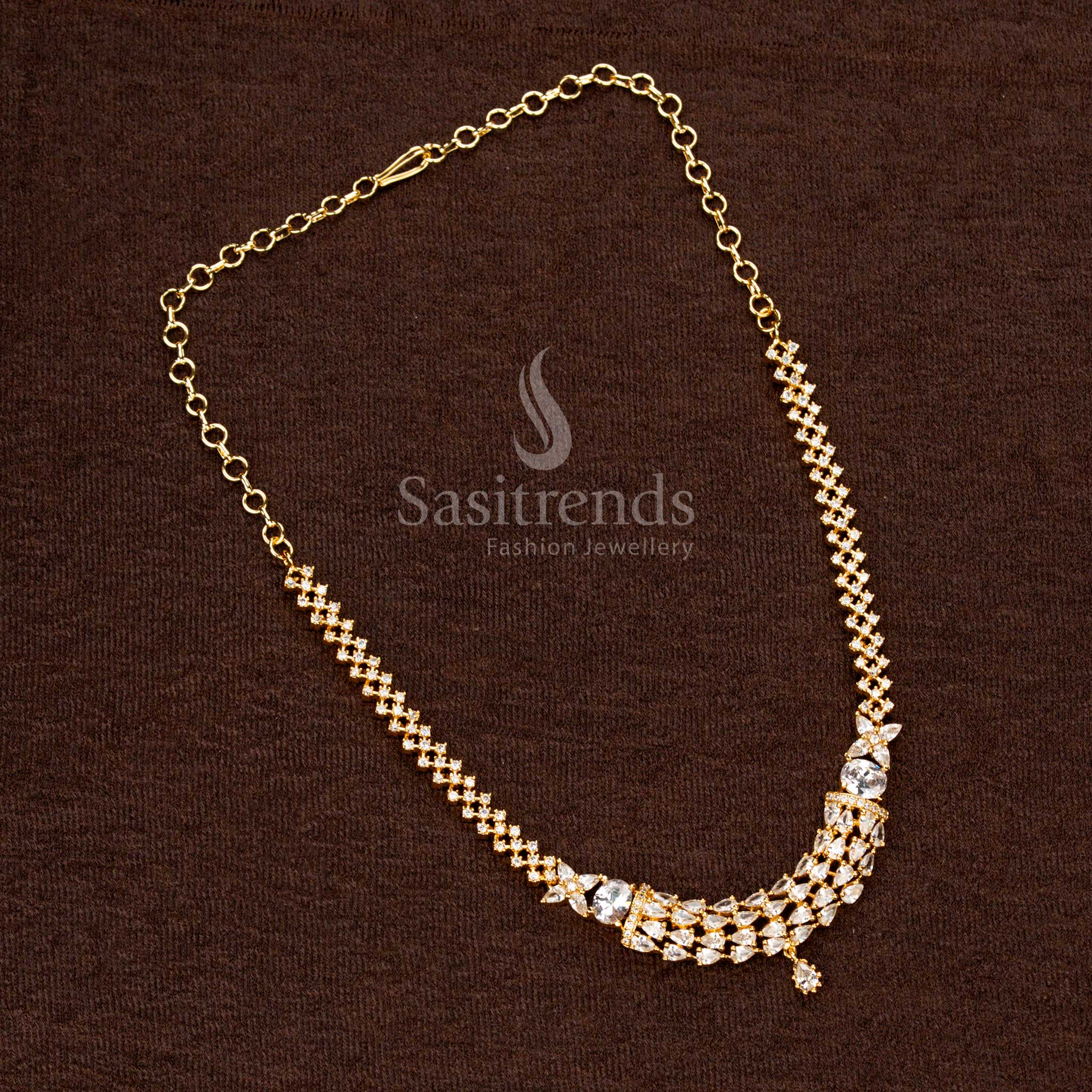 Gorgeous Indian Necklace Jewellery Set with Micro Gold Plating - Perfect for Traditional Outfits - Sasitrends