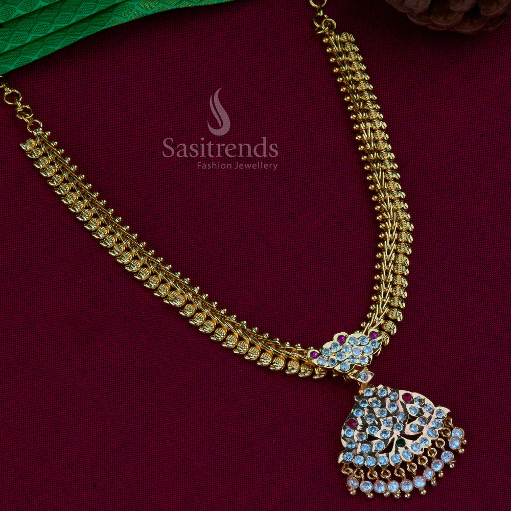 Richly crafted mango leaf patterned Attigai necklace in micro gold with AD stones, designed to evoke divine vibes and elevate your traditional wedding jewellery collection with timeless grace – Sasitrends