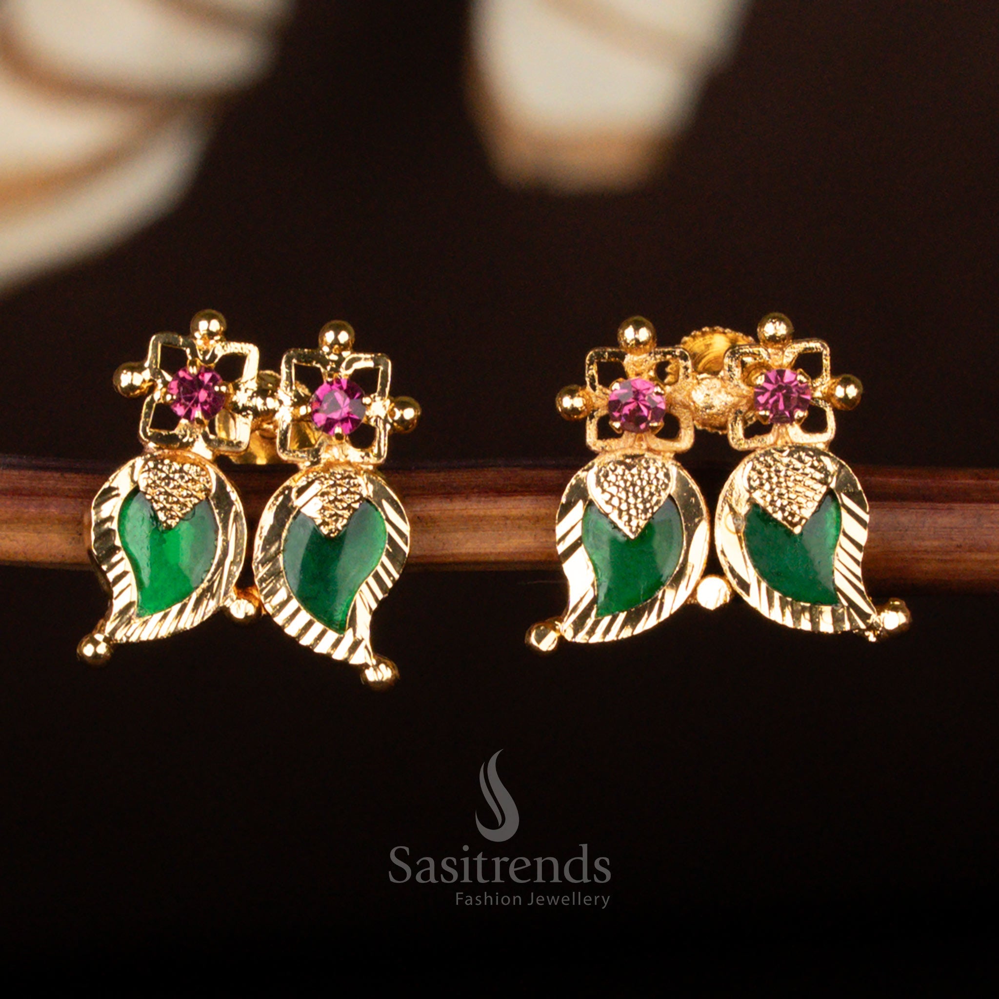 
Kerala-style 24-carat pure gold plated Double Palakka Mango earrings, handcrafted elegance – Sasitrends