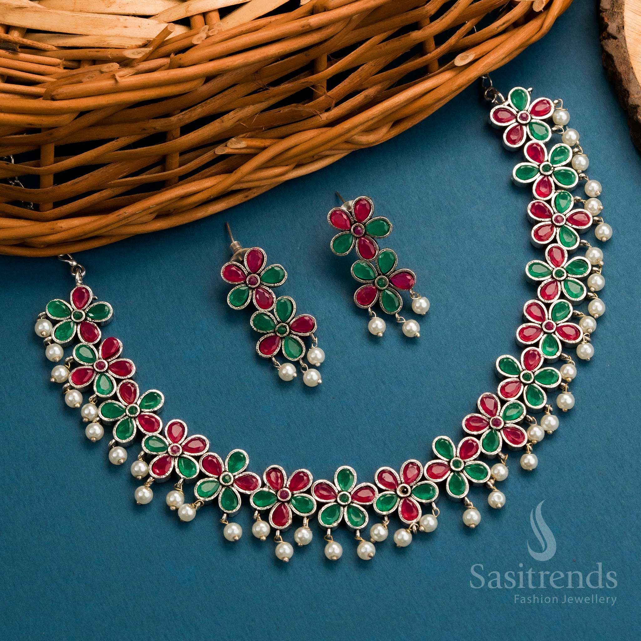 Ruby and green oxidised floral necklace jewellery set with stones, pearls, and festive earrings – Sasitrends