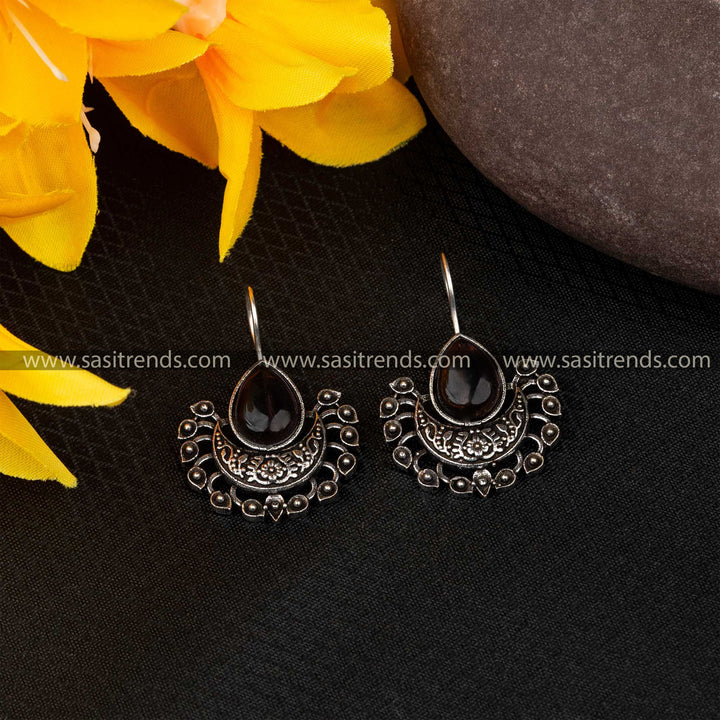 Elegant onyx stone fish hook earrings in oxidized silver