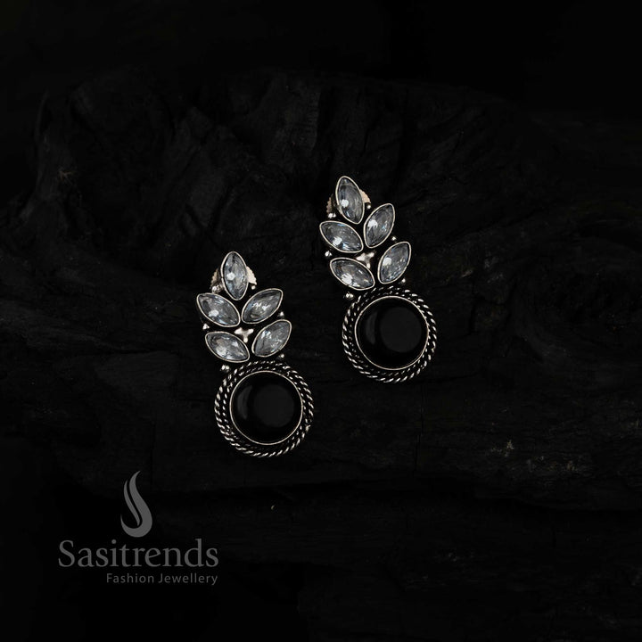 Captivating Black Monalisa Stone Leaf Pattern Earrings Featuring Oxidised Silver With Sparkling AD Stones, Finished In A Traditional Handcrafted Look – Elegant Statement Jewellery By Sasitrends