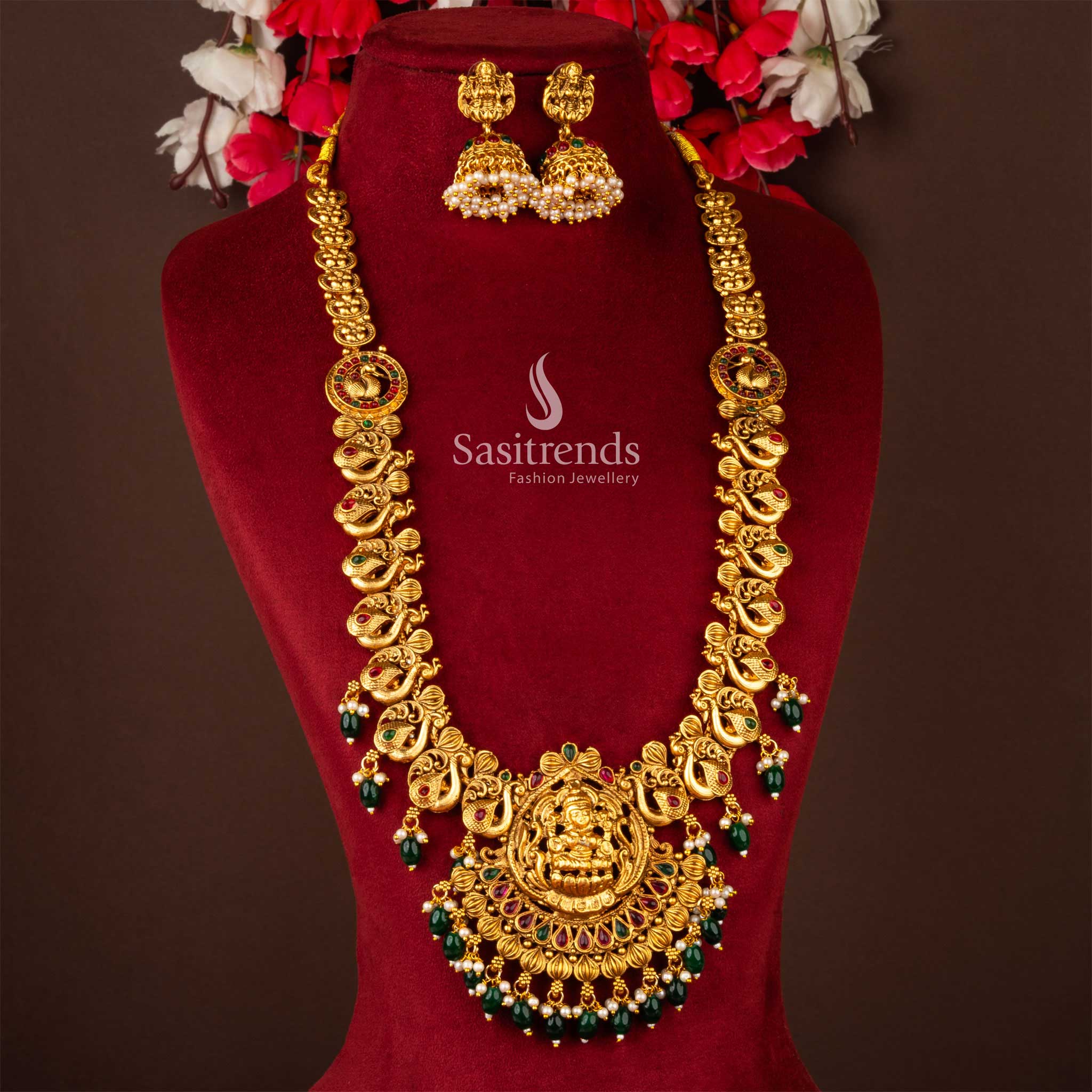 Lakshmi Temple Pendant Necklace Set with Peacock Jhumka - Luxurious Traditional Jewellery - Sasitrends