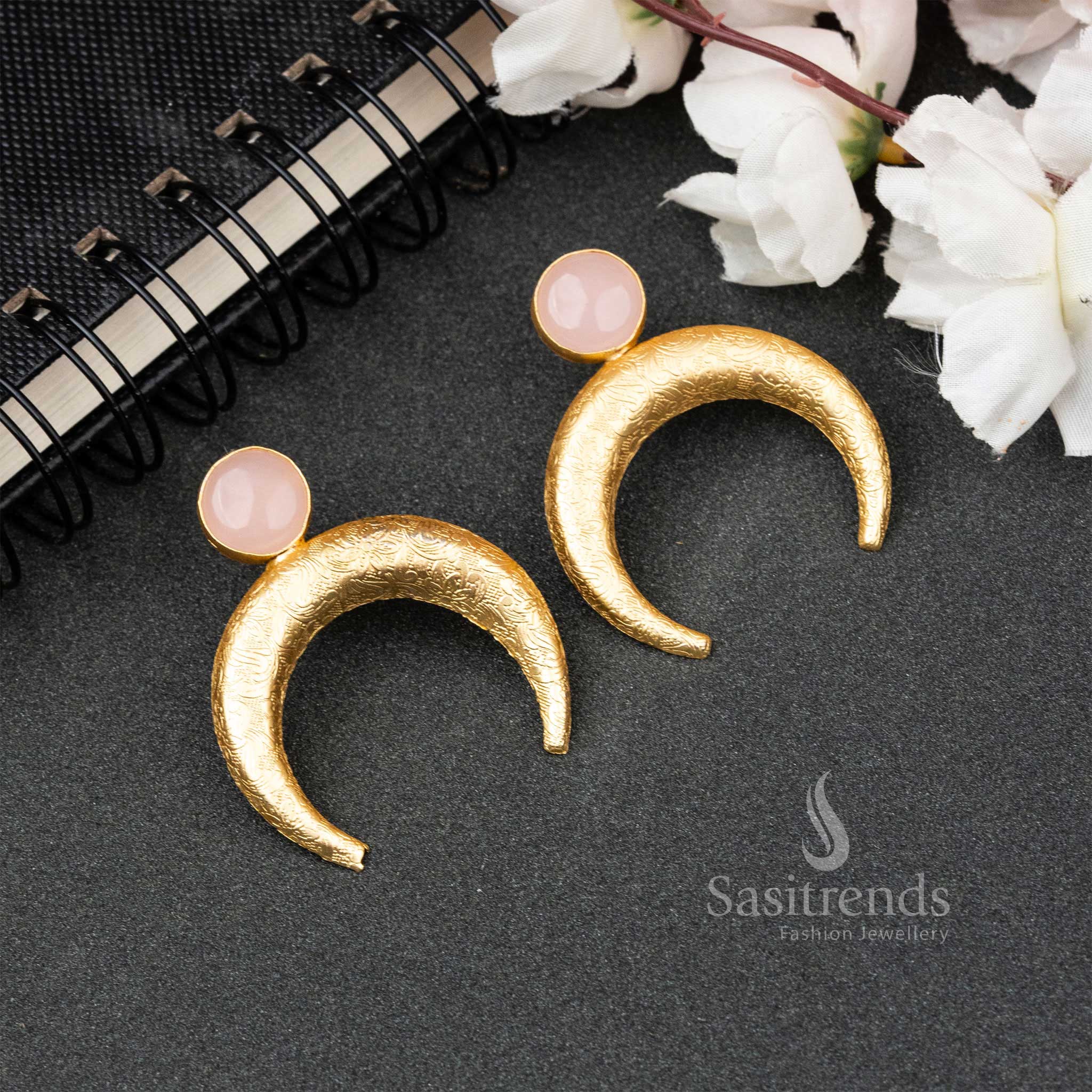 Gold Plated Push Back Moon Pattern Monalisa Stone Earrings 