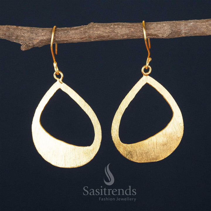 Designer Gold Plated Textured Water Drop Earrings