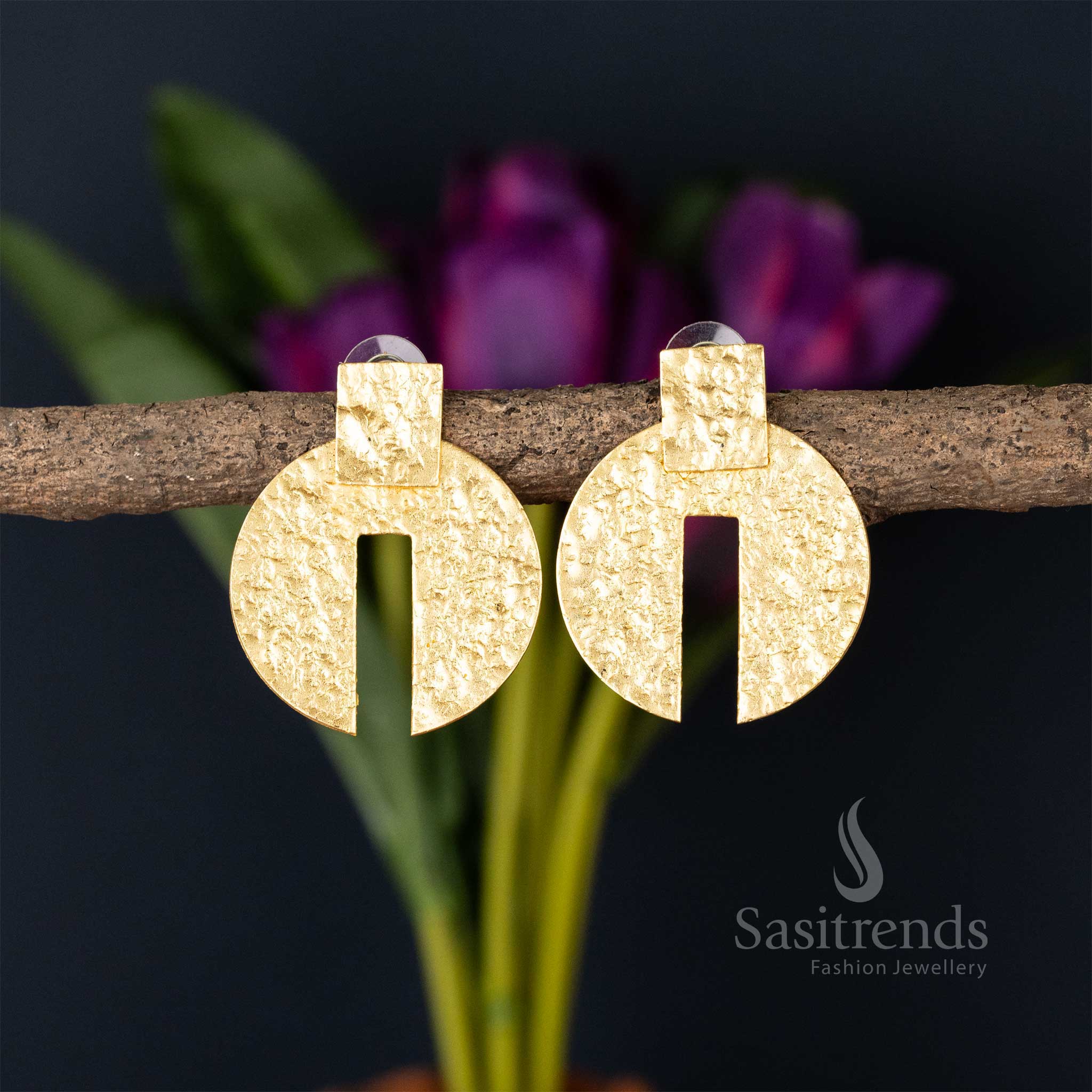 Semi-circle textured gold-plated earrings with a bold design