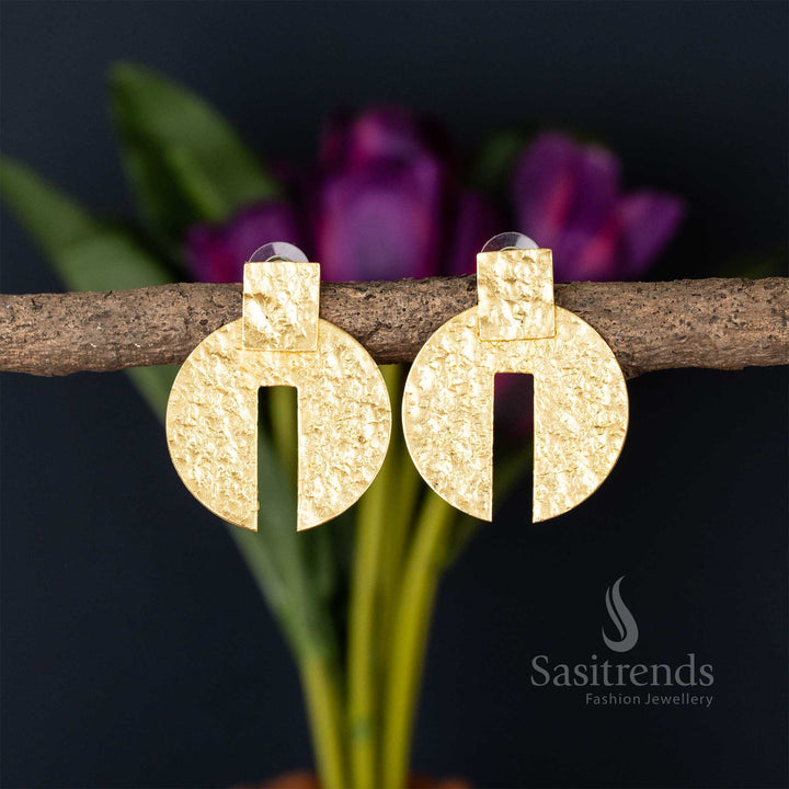 Semi-circle textured gold-plated earrings with a bold design
