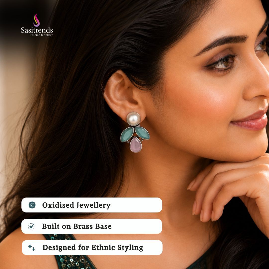 Oxidised silver plated earrings model image - Sasitrends