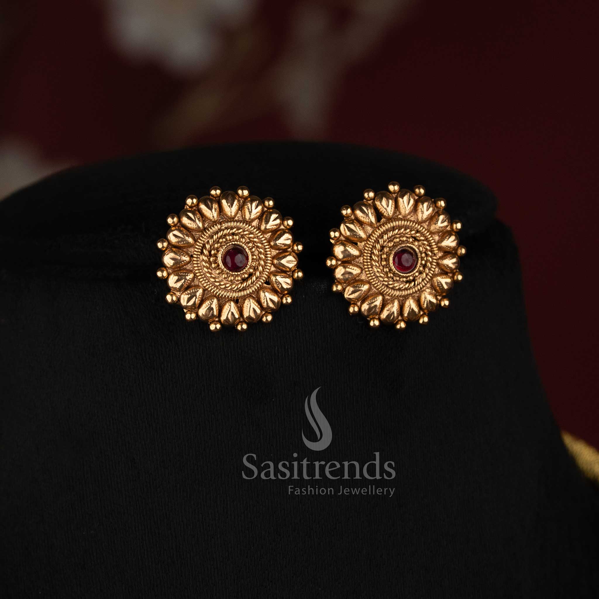 Traditional Antique Gold Shell and Filigree Golden Bead Mala Necklace Set for Women - Sasitrends