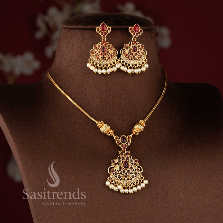 Stylish Sasitrends wedding jewellery set featuring traditional stones and pearls in matte finish.