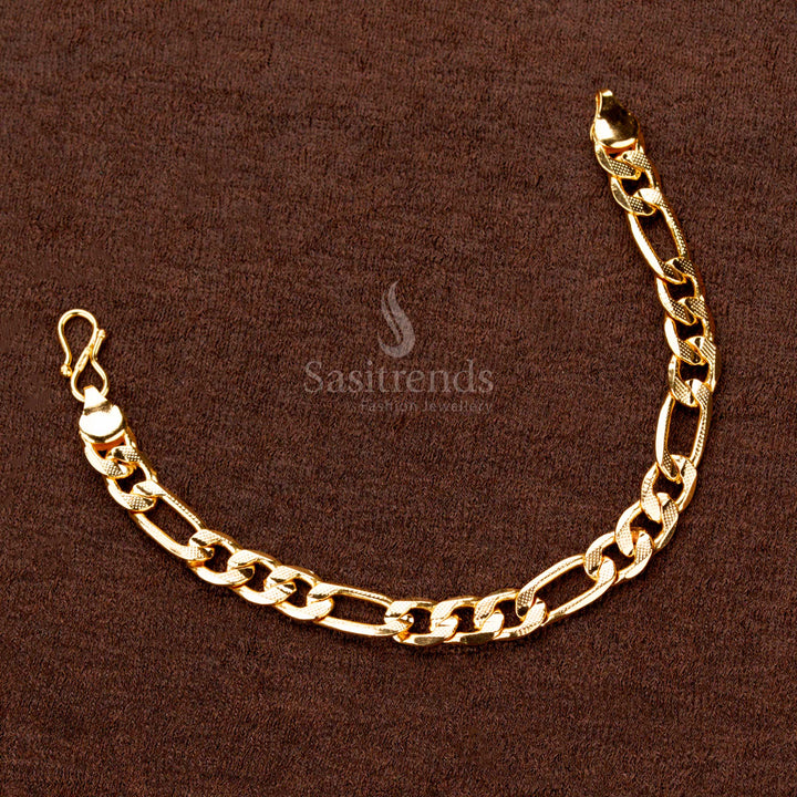 Royal men's bracelet with one gram micro gold plating and a unique engraved pattern for a majestic look - Sasitrends