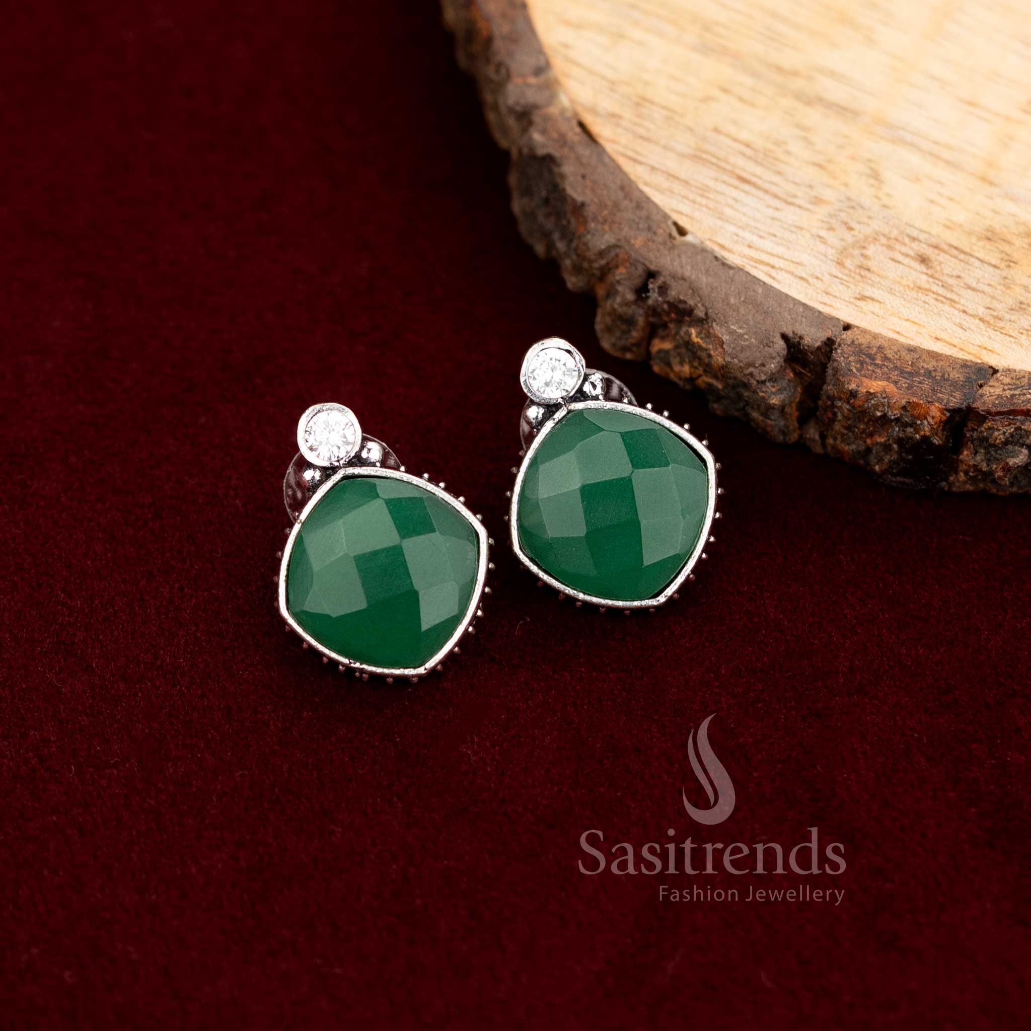 Ethnic oxidised cushion and crystal stud earrings for Navarathri - Sasitrends