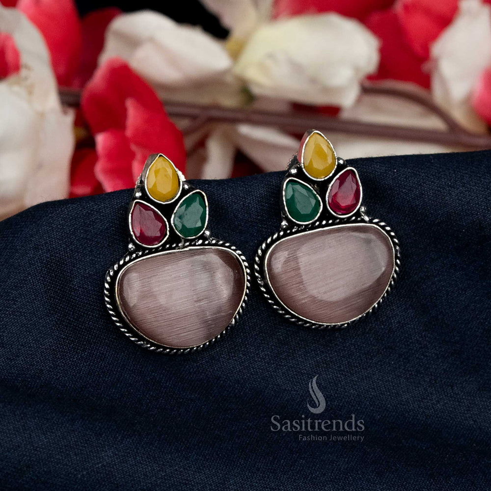 Floral stone studs with pearl drop - Sasitrends