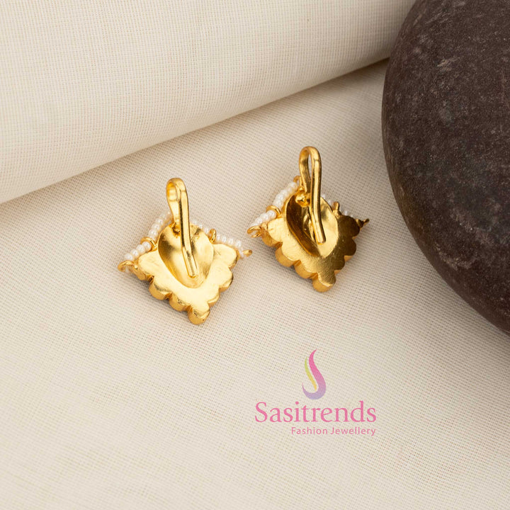 Jadau Kundan floral petal bugadi earcuff with pearl fringe ideal for traditional and festive South Indian ceremonial dressing – Sasitrends
