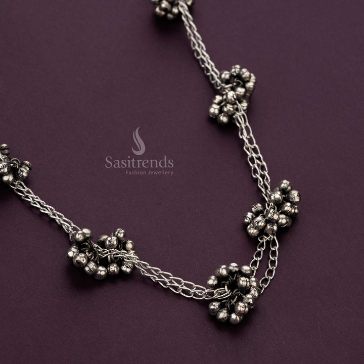 Long oxidised chain necklace featuring tribal bead clusters - Sasitrends