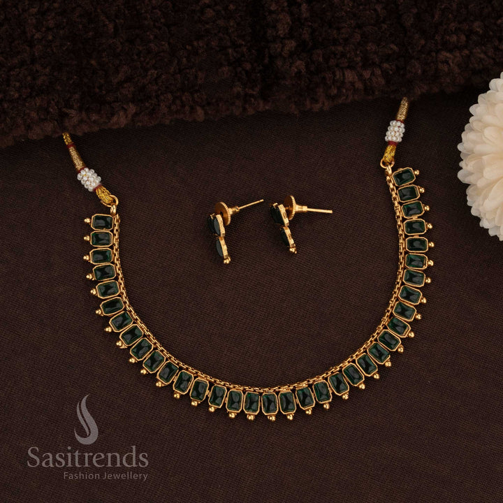 Stunning Classic Matte Gold Plated Necklace Jewellery Set With Rectangular Stones In Green Colour Designed With Artistic Kemp Stonework, Antique Gold Detailing, And Pearl Drops For A Timeless Traditional Look – Sasitrends