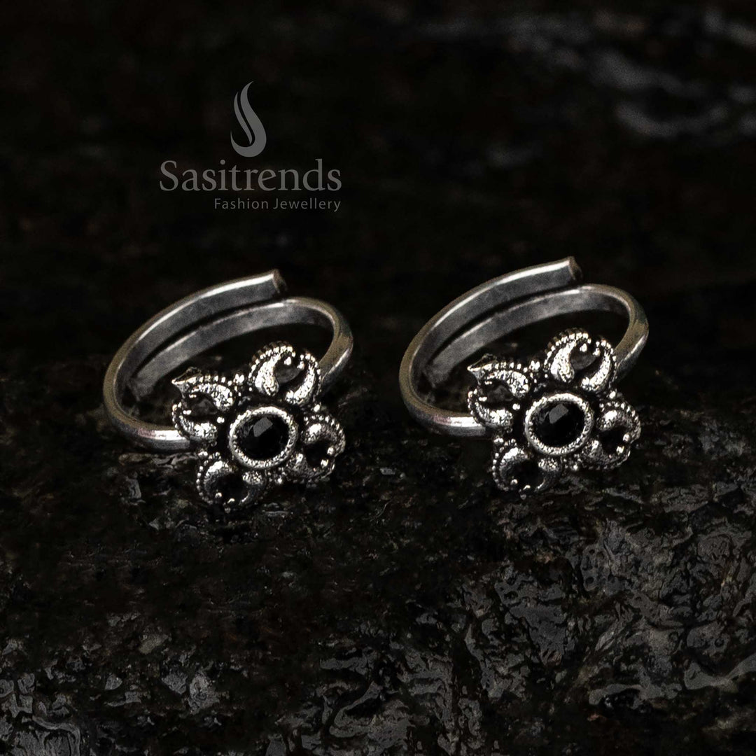 Oxidised adjustable floral toe rings combo with bold black details, featuring a striking and sophisticated design - Sasitrends