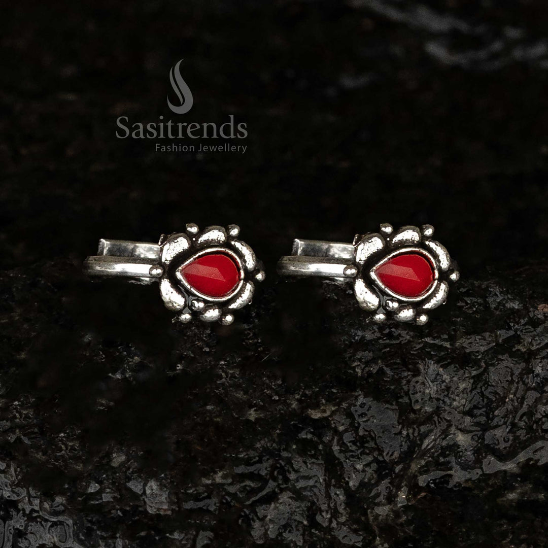Vibrant oxidised silver ruby teardrop toe ring with adjustable symmetrical bead design - Sasitrends