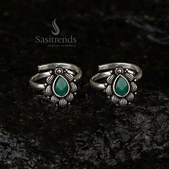 Stylish Oxidised Adjustable Teardrop Stone Toe Rings with Petal Motif For Special Events - Sasitrends