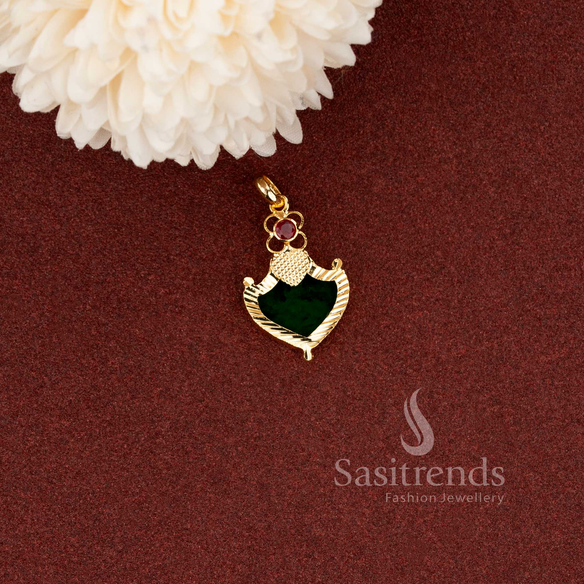 Sasitrends Kerala traditional green Palakka pendant with micro gold plated finish perfect for Onam festive wear temple occasions and Kerala saree styling