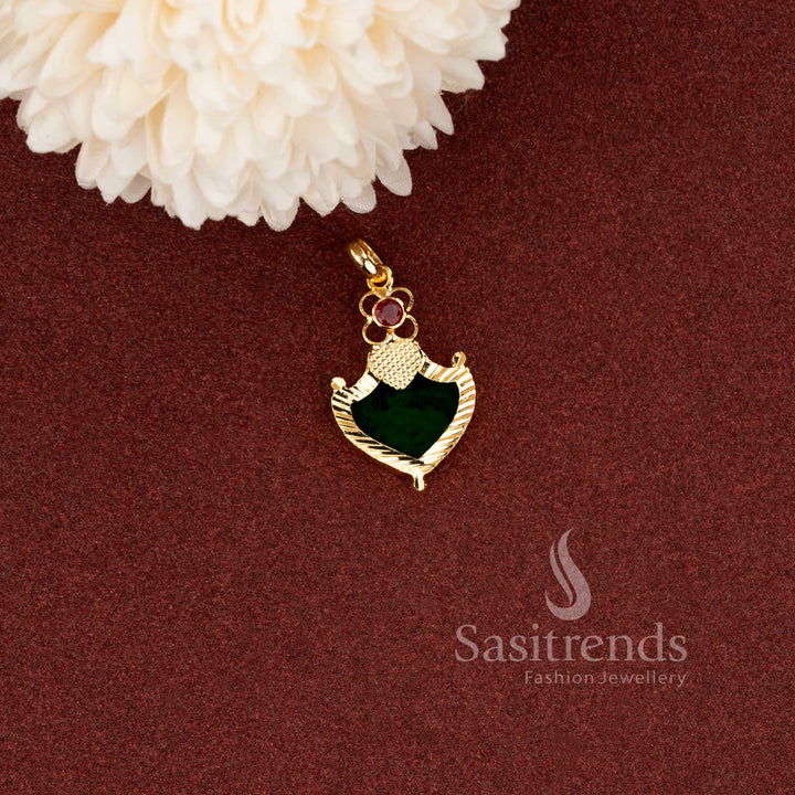 Sasitrends Kerala traditional green Palakka pendant with micro gold plated finish perfect for Onam festive wear temple occasions and Kerala saree styling