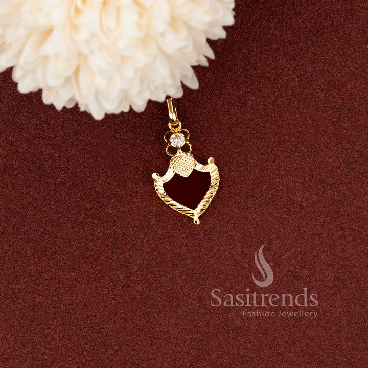 Sasitrends Kerala traditional red Palakka pendant with rich micro gold plated finish perfect for Onam festive wear and traditional Kerala saree styling