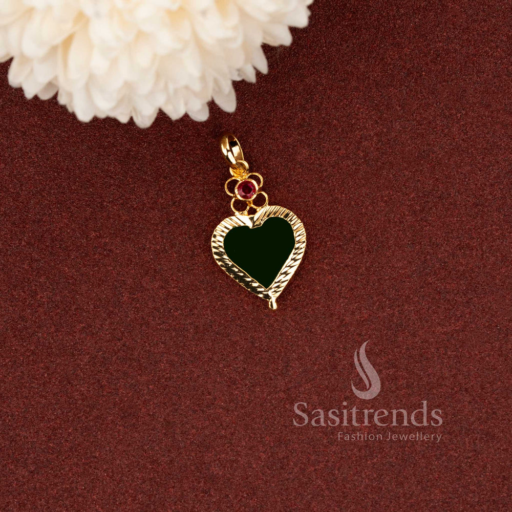 Sasitrends Kerala traditional green heart design Palakka pendant with micro gold plated finish perfect for Onam festive wear and Kerala saree styling
