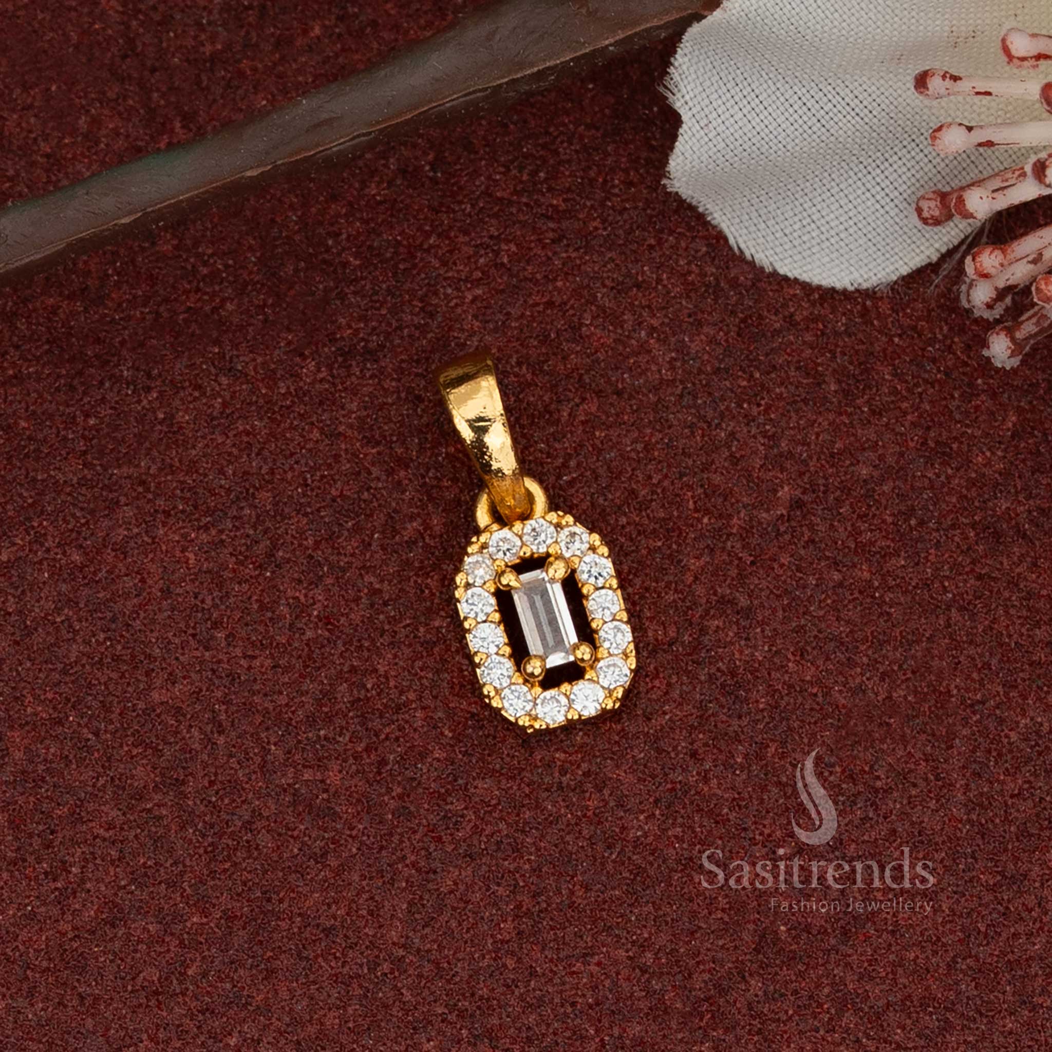 Oval halo dollar pendant with baguette-cut AD stone – Sasitrends