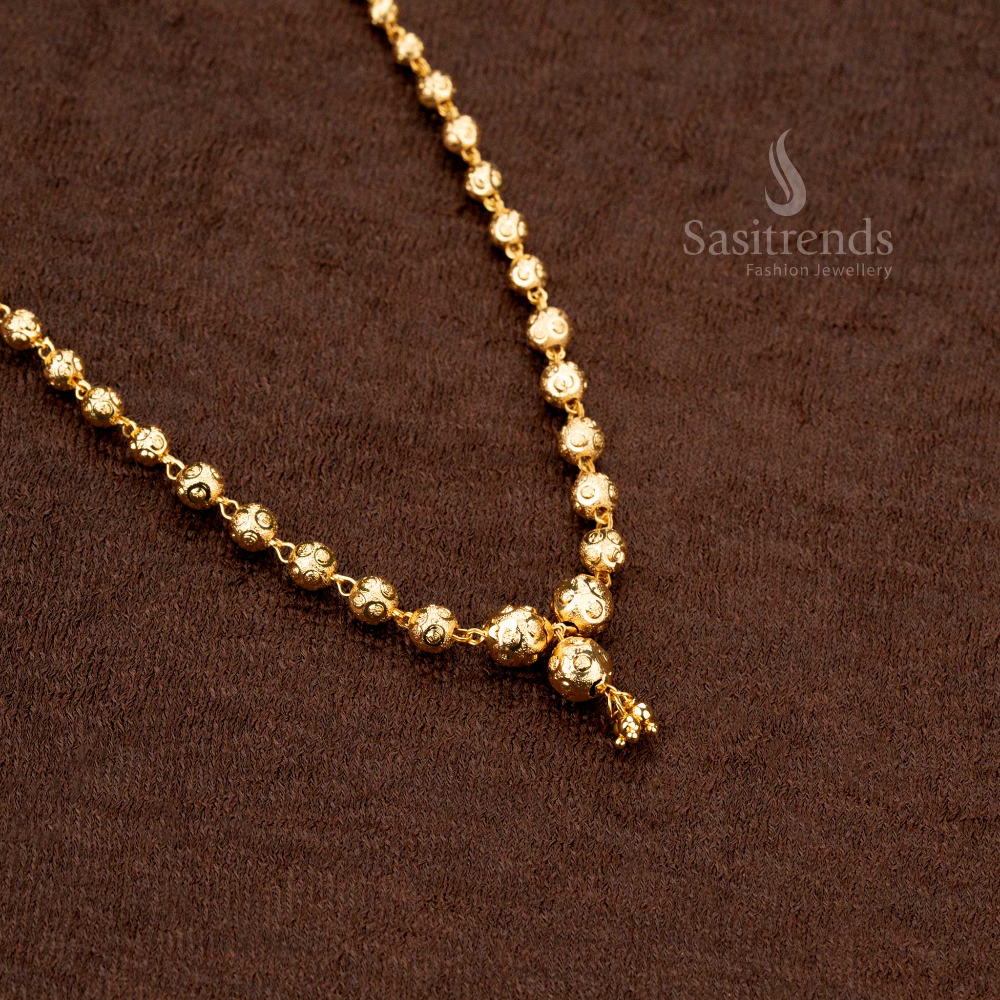 Gorgeous micro gold plated 18-inch necklace – a ball pattern design that radiates elegance and tradition - Sasitrends