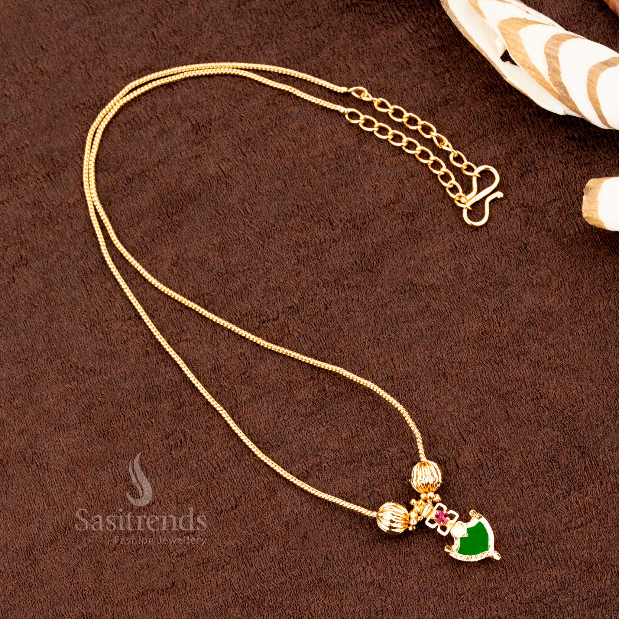 Traditional Kerala Style Green Palakka Pendant Chain Necklace – Sasitrends